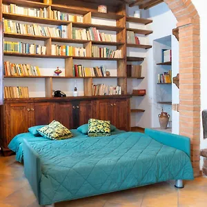 https://rapolano-terme-historic-center-studio.it-tuscanyhotel.com