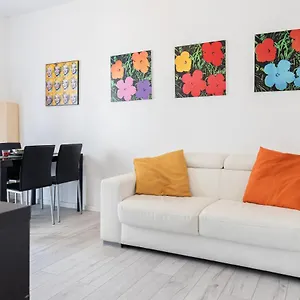 https://elegante-bilocale-in-corso-lodi-brenta.it-lombardy.com