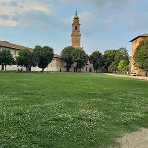 https://la-falconiera.it-lombardy.com